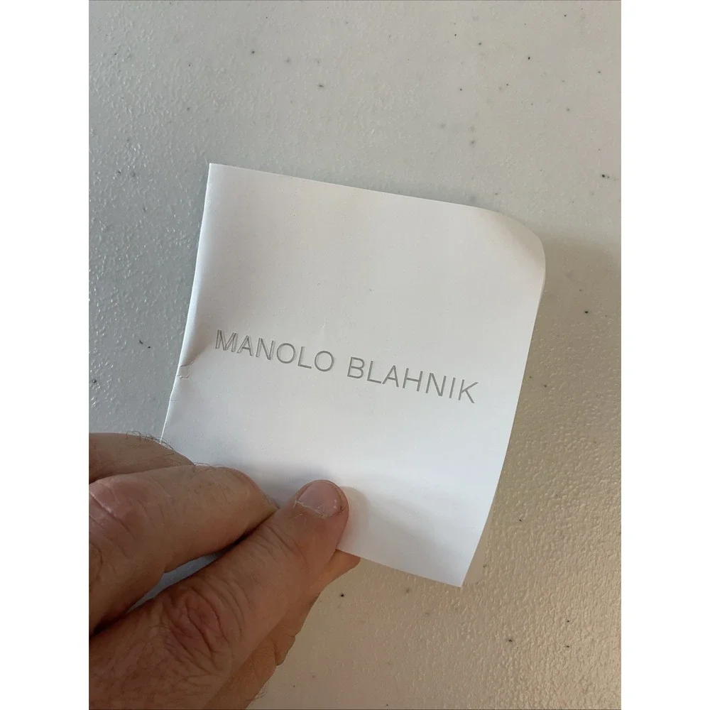 Manolo Blahnik excellent little